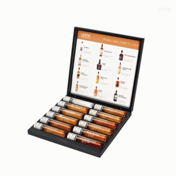 Coffret bois dégustation de 12 Rhums en tubes de 4 cl
